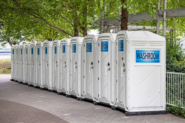 Best Affordable portable toilet rental  in Lighthouse Point, FL